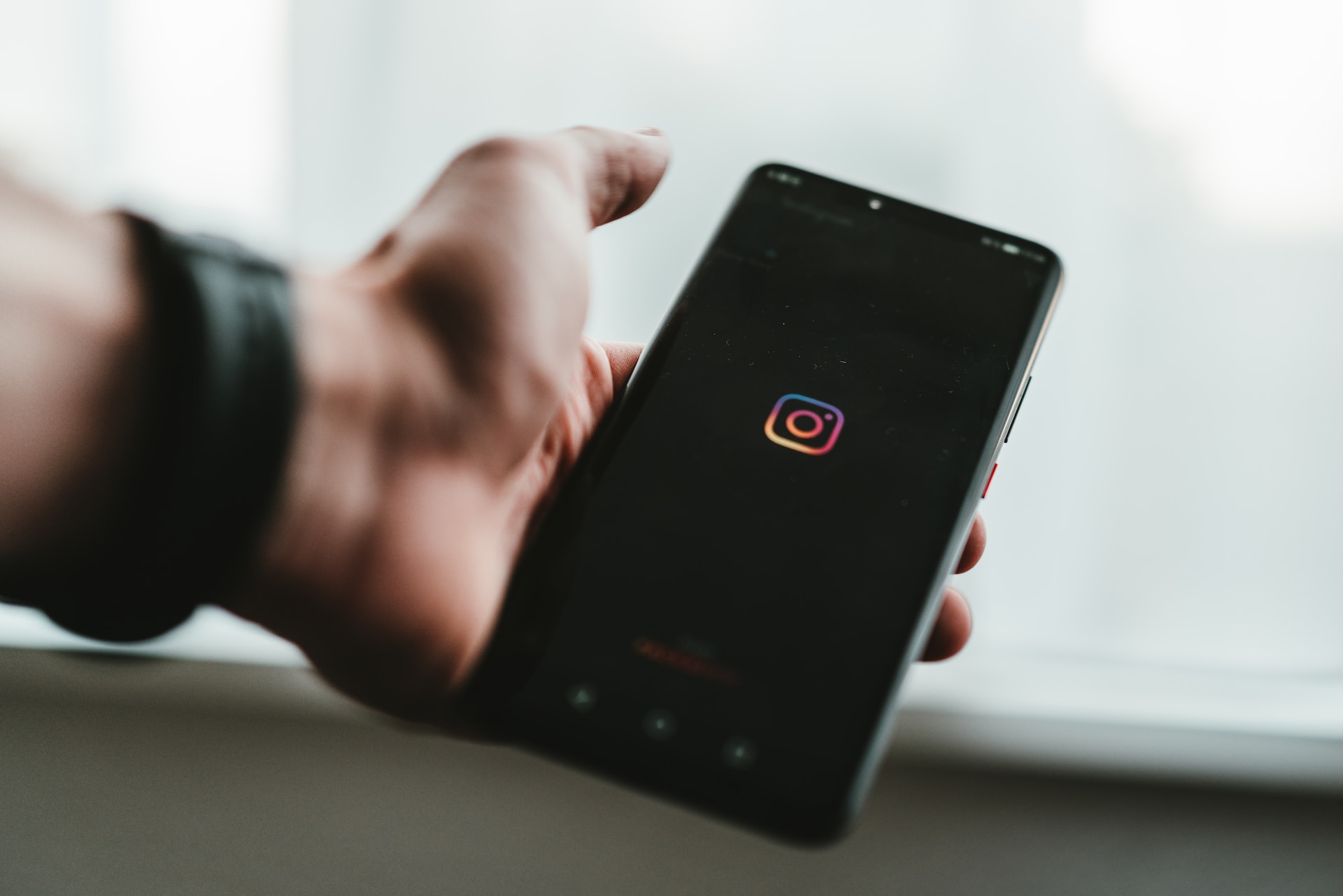 7 Easy Ways to Increase Instagram Followers Image